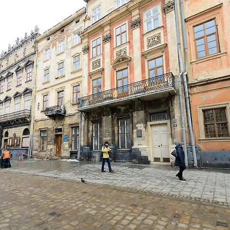 Vip Апартаменти Ван Гог На Площі Ринок Leópolis Exterior foto